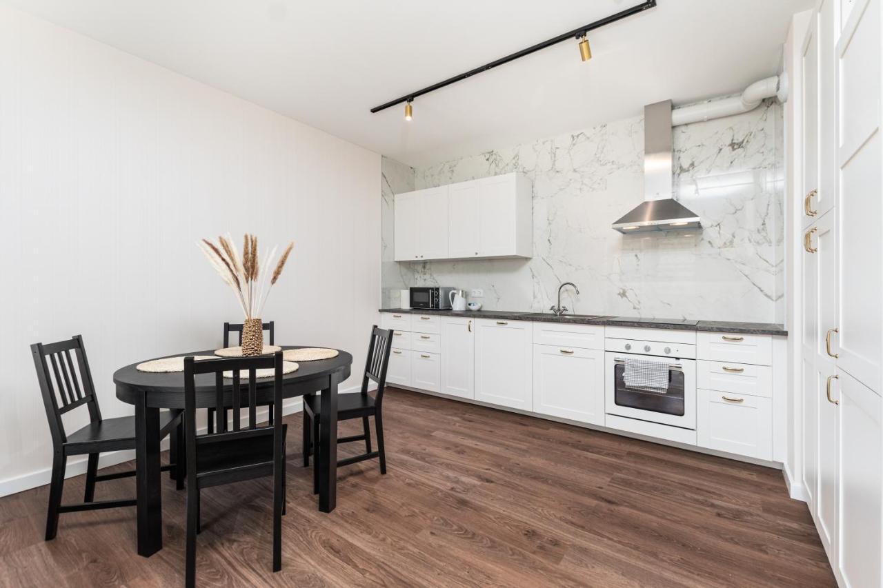 Aleja Sikorskiego 18 By Homeprime Warsaw Exterior photo